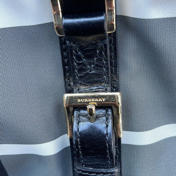 Rare Authentic Vintage Burberry White/Black/Gray Nylon Nova Check Hobo - Picture 7 of 12